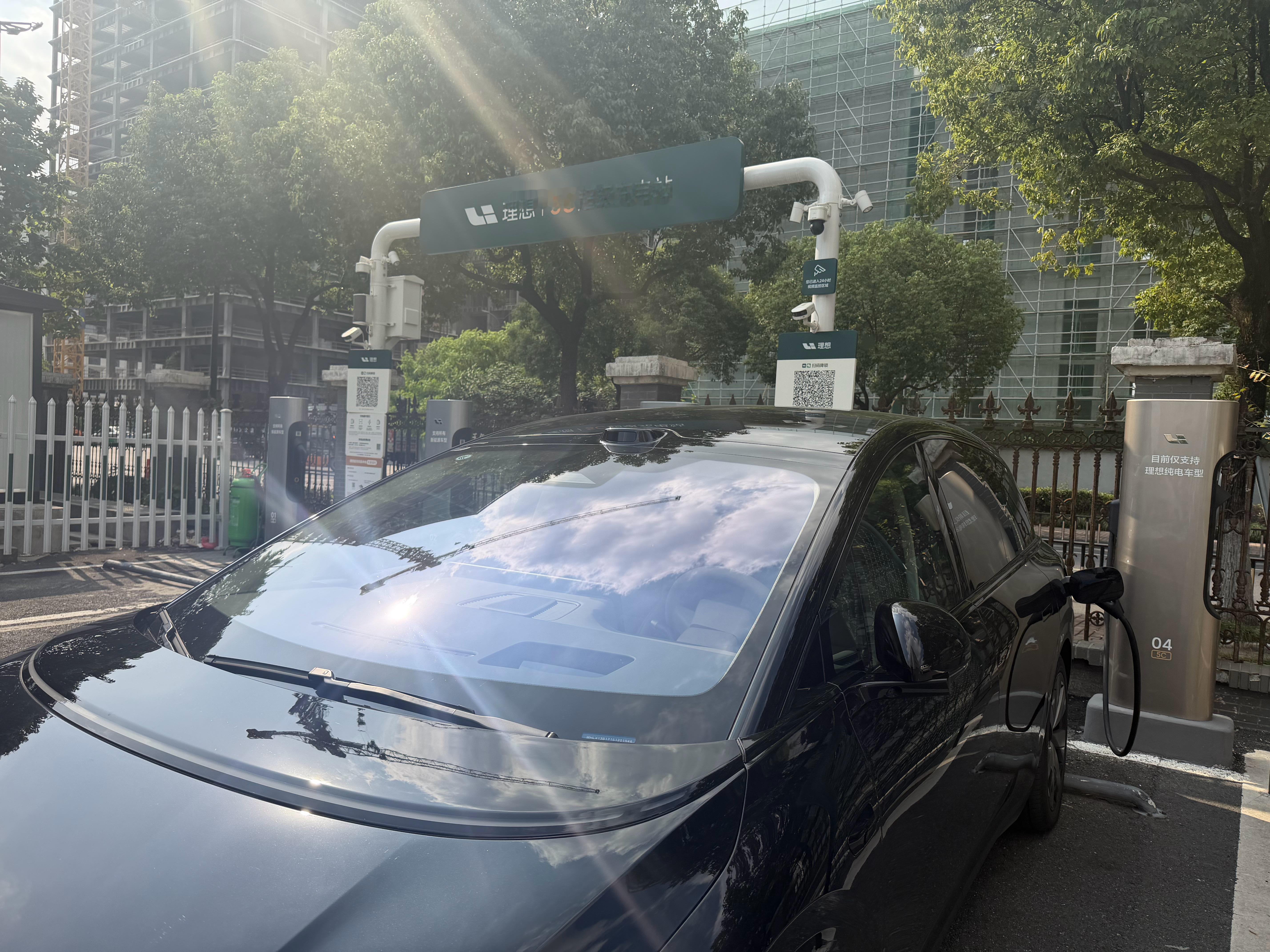 来补一口电，然后去参加智驾沙龙了，下午前辈好多，又是一次完美的学习机会💪影总聊