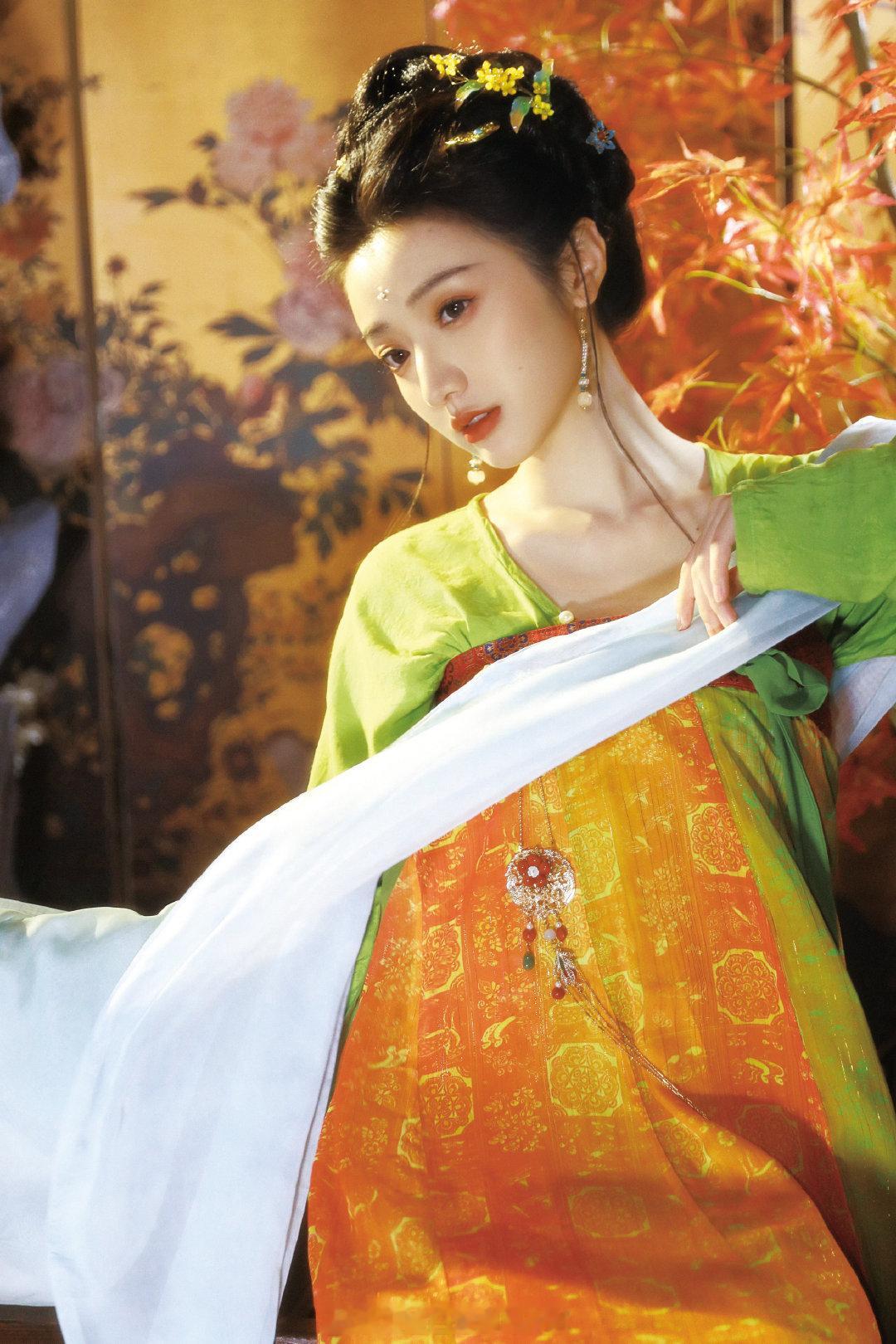 🥝架空古装《第三十年明月夜》敖瑞鹏、黄羿，2027年开，定男选女，双向救赎之前