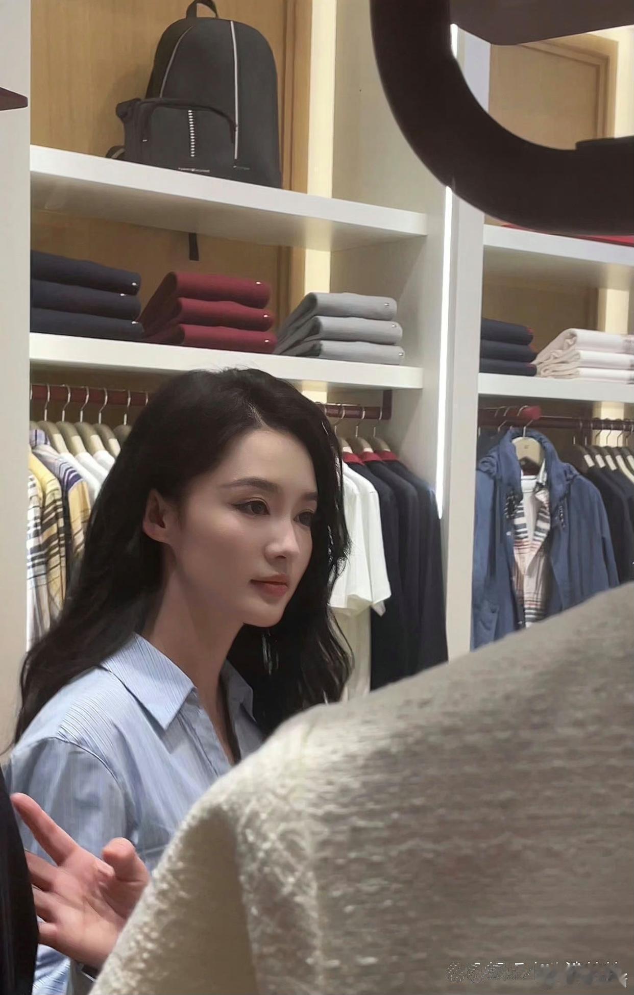 原来我一直没发现，李沁的颜值真的很高 