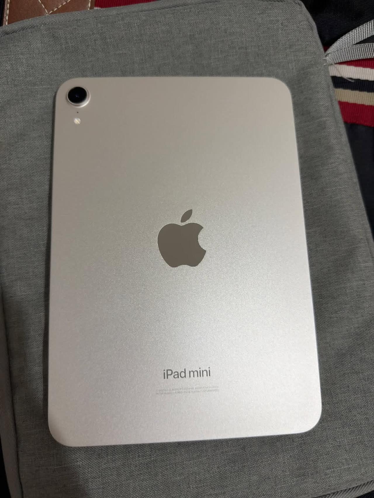 两年前3999买iPad mini7的成大赢家了
拿着mini7，看着卖到549