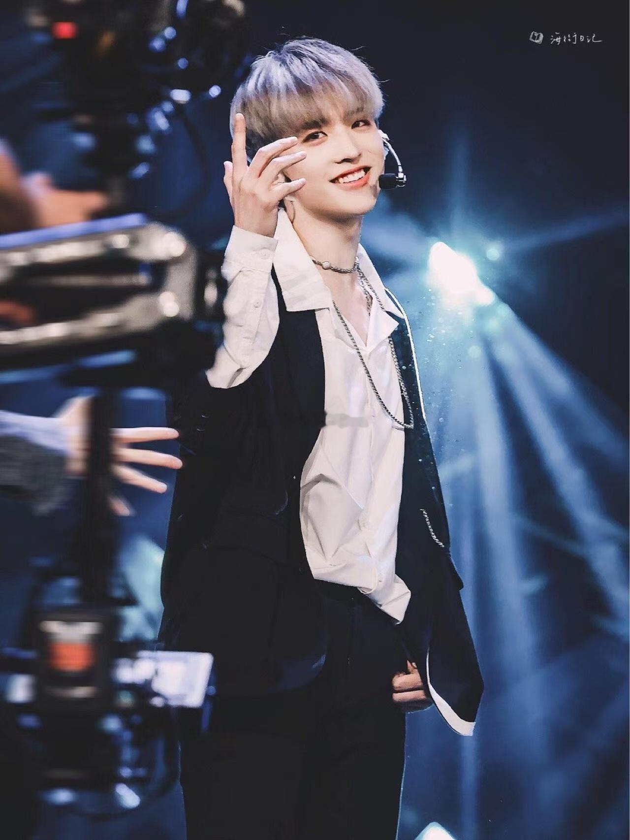 井胧受伤代旭说要负责风华合伙人 代旭真的太好品了，井胧受伤他比井胧还紧张。一边照