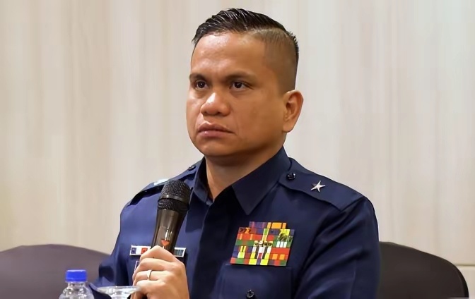 菲律宾海警发言人大言不惭，要求中方交出黄岩岛科考数据 