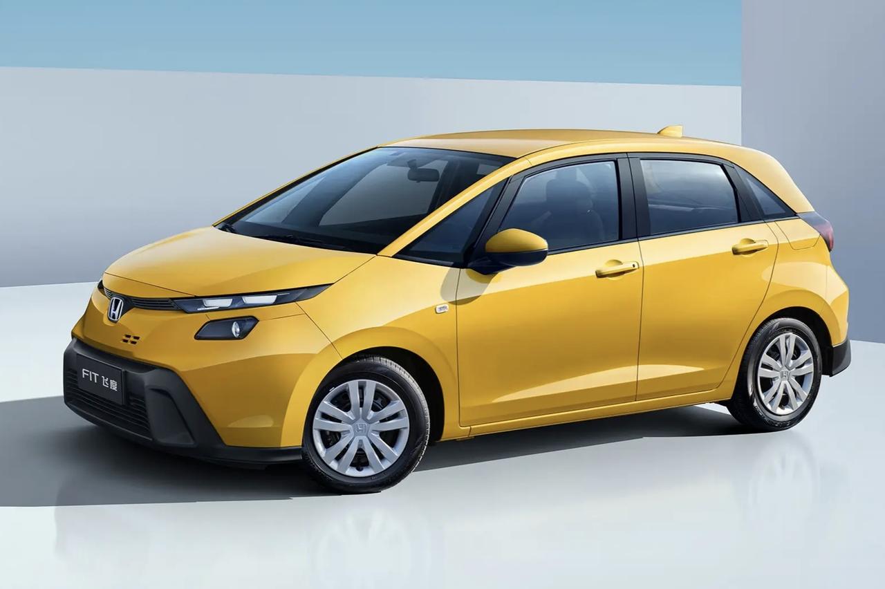 6.68万的新飞度，还有机会咸鱼翻身吗？

2026款飞度，终于来了，车身尺寸4