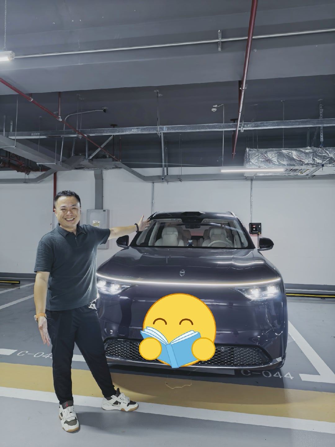 今晚把问界M8EV送走了。大家想知道卖了多少钱？7000公里，8个月车。 
