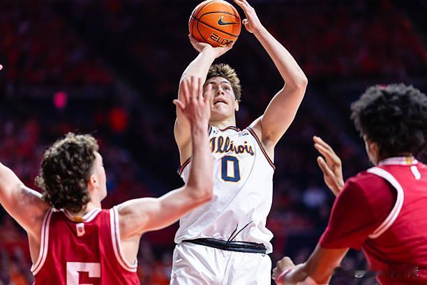 全美第8号种子伊利诺伊大学坐镇主场以71比51战胜了印第安纳大学。本场比赛后，伊