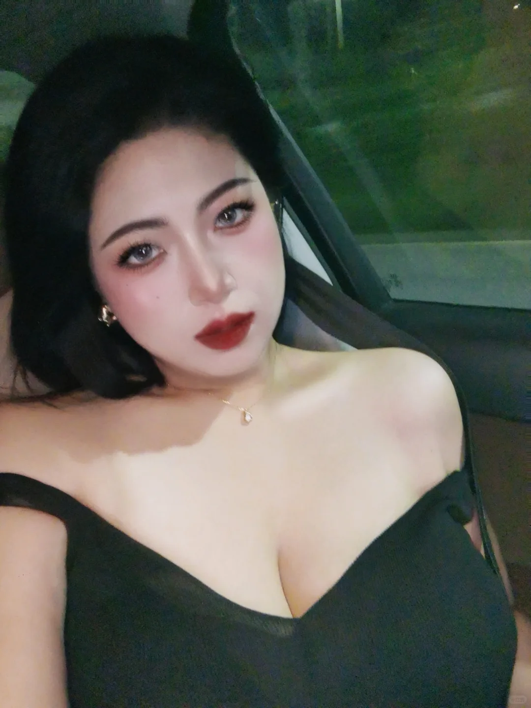 被自己美到