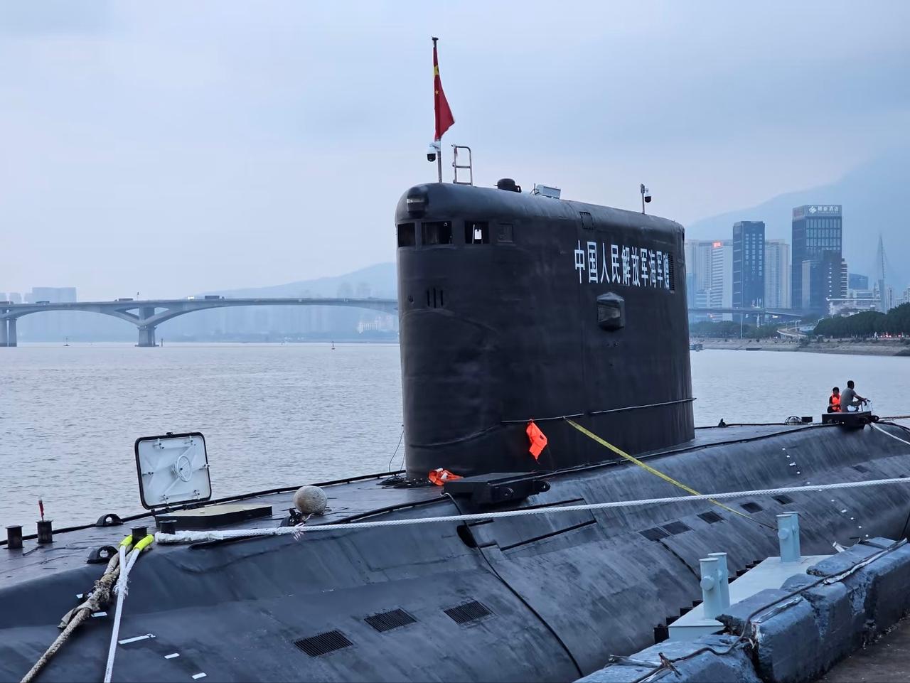 尝鲜票价29.9元，退役“基洛”级636型潜艇参观预约通道将在10月20日开放 