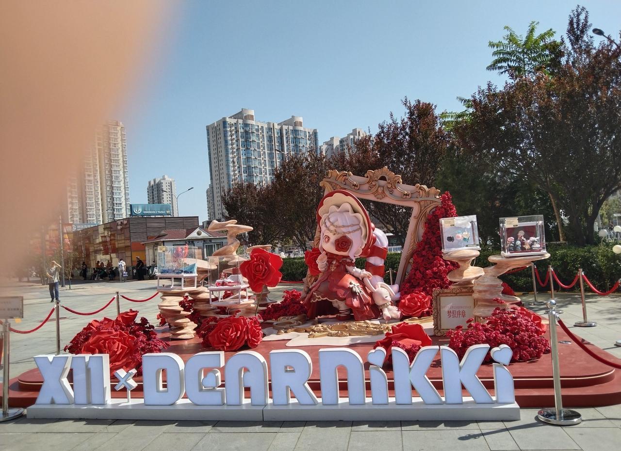 秋日打卡加油站西单大悦城秋天的气氛浓郁