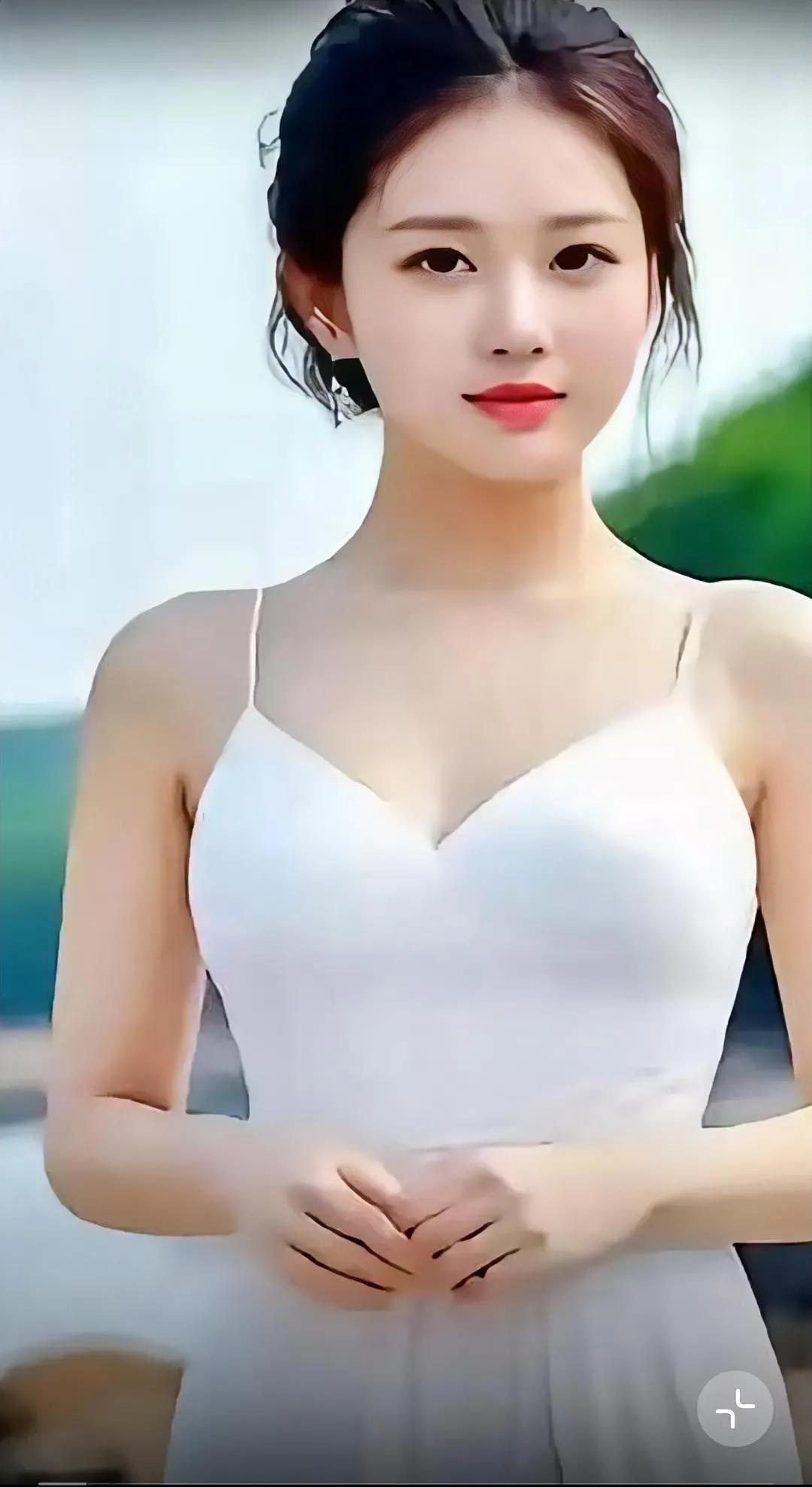 轻纱飘逸，美丽动人。#欣赏绝世佳人# #时尚美如画# #欣赏美女之风采# #美人