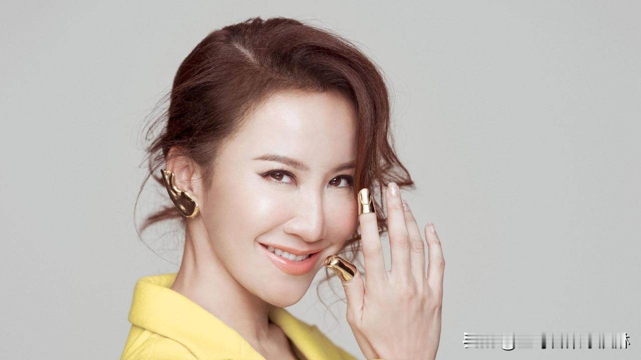#李玟雕像落成烈士陵园？园区回应#
不是烈士陵园，是纪念陵园，整个陵园分为景观区