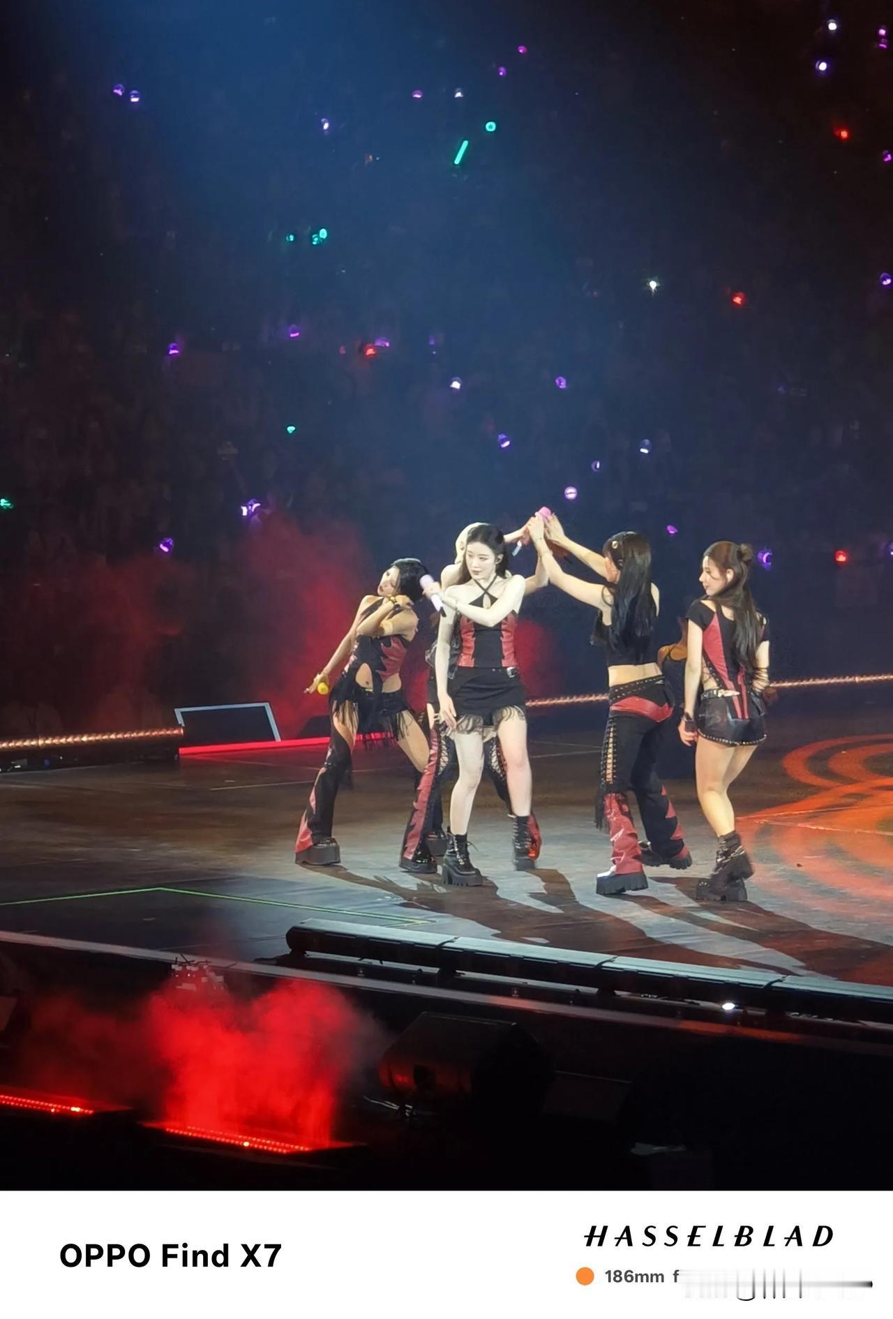ALL the K-Pop Stage in Macaugidle 宋雨琦 田小