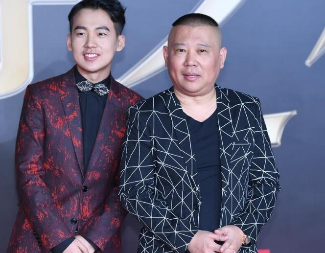 不得不说郭麒麟在《平凡之路》这部剧中，把潘岩这个小人物演活了，正义，有责任心，小