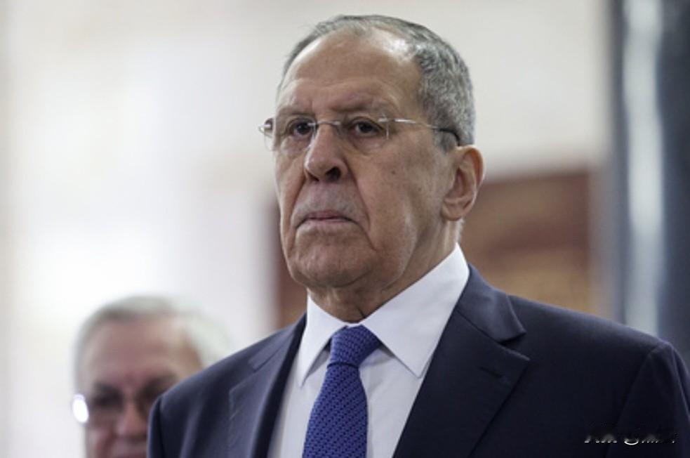 快讯！拉夫罗夫表态：俄绝不签不利和约，愿妥协但红线不退
 
 
据塔斯社2月11