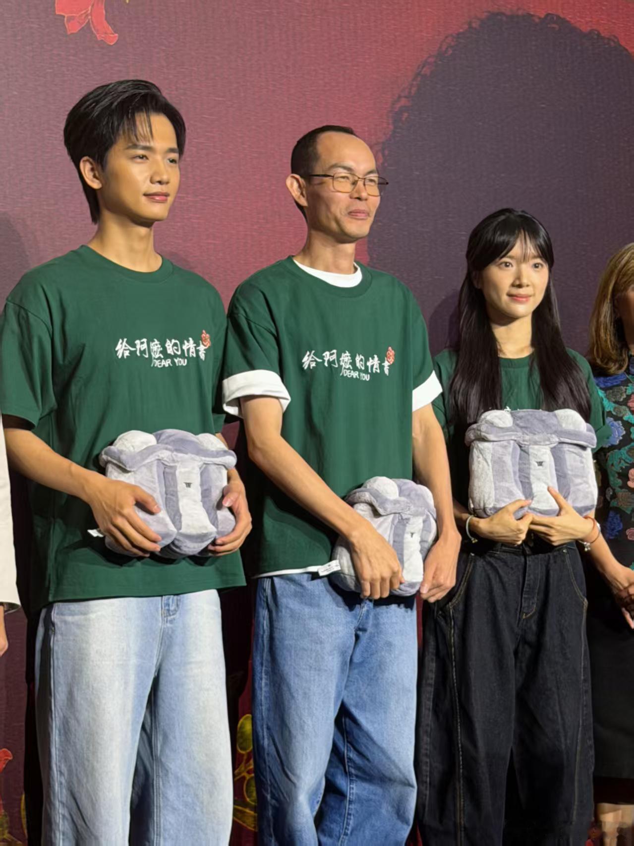 中式美学在海外的渗透力  剧组这次合体真的太有排面了！从汕头首映一路火到海外，连