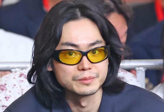 日本名导正筹拍安倍遇刺电影，引发舆论争议
日本体育娱乐媒体《东京体育》9月2日曝