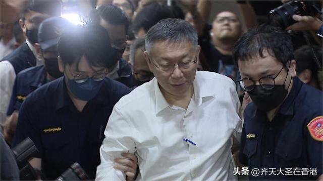 柯文哲脸被写不雅称呼“王ba、贪污犯”！台中无业男遭逮！

民众党台中市议员参选