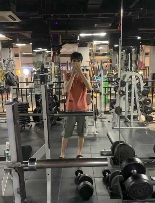 我的照片
相册里的第一张照片证件照 健身人健身魂