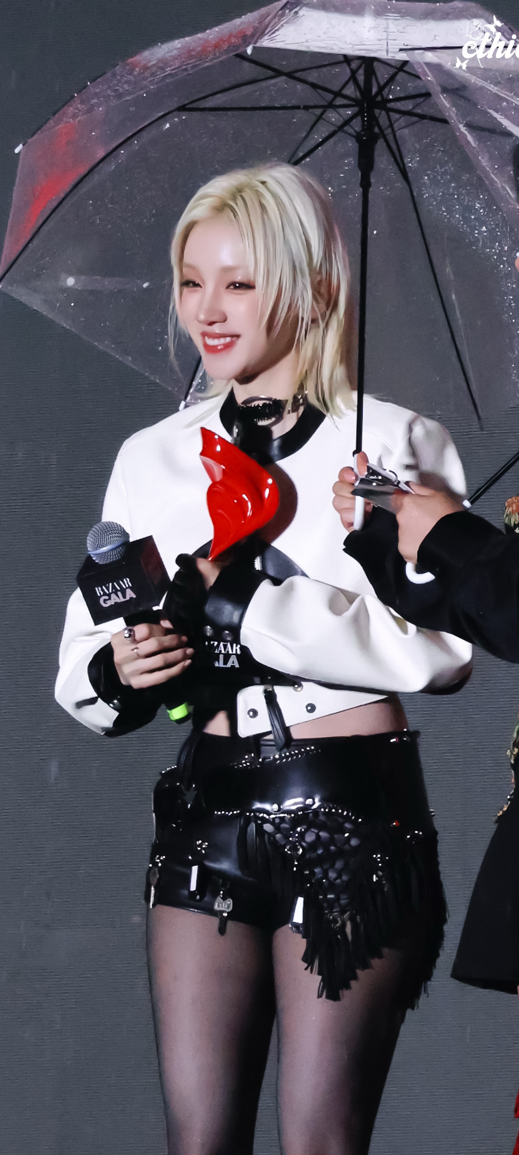 宋雨琦，芭莎之夜舞台妆造壁纸。宋雨琦