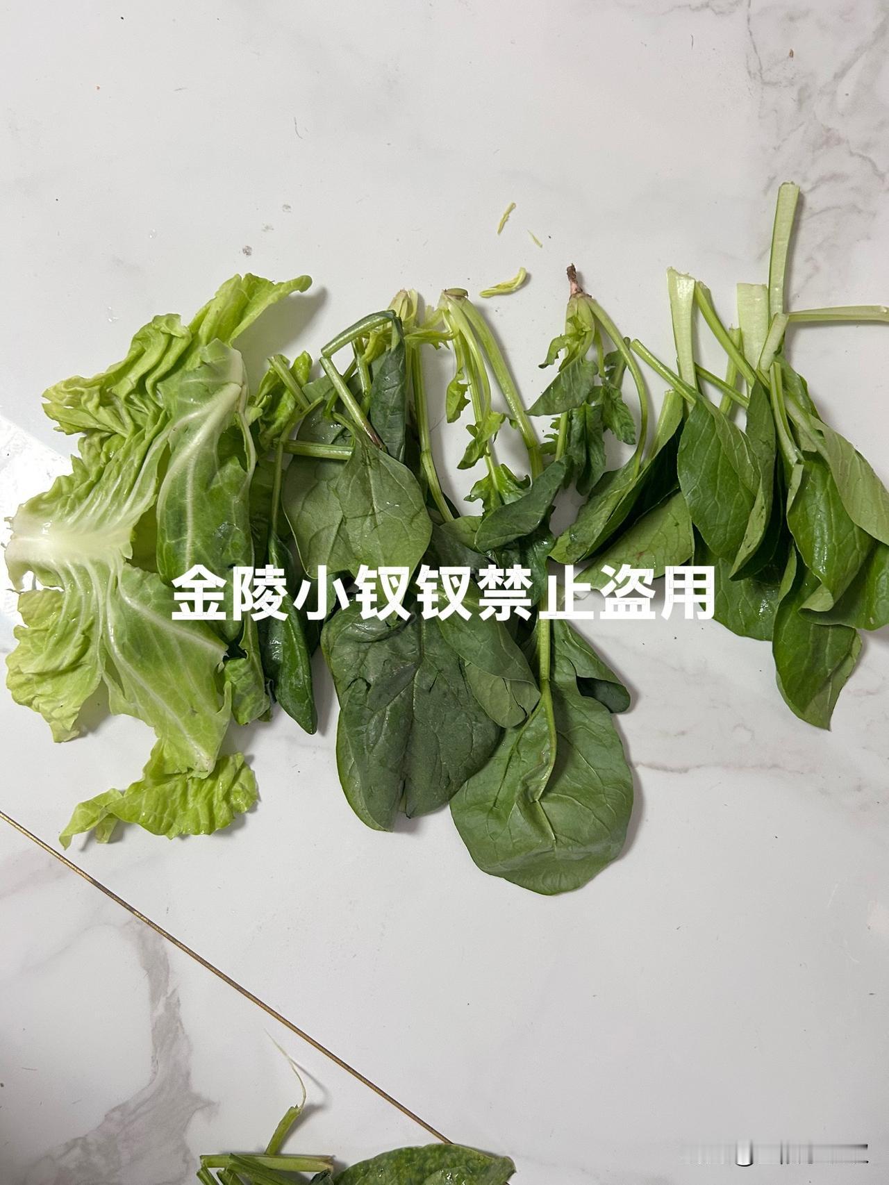 俺家不富谁家富，煮妇篇

今天下午坐着葛老头的三蹦子去干休所看新房家具安装情况，