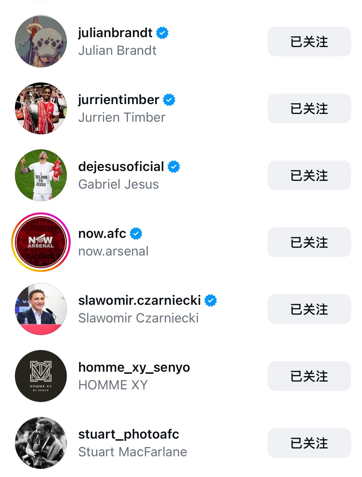 托尼给俩人都点赞了😂凯这边好多人 