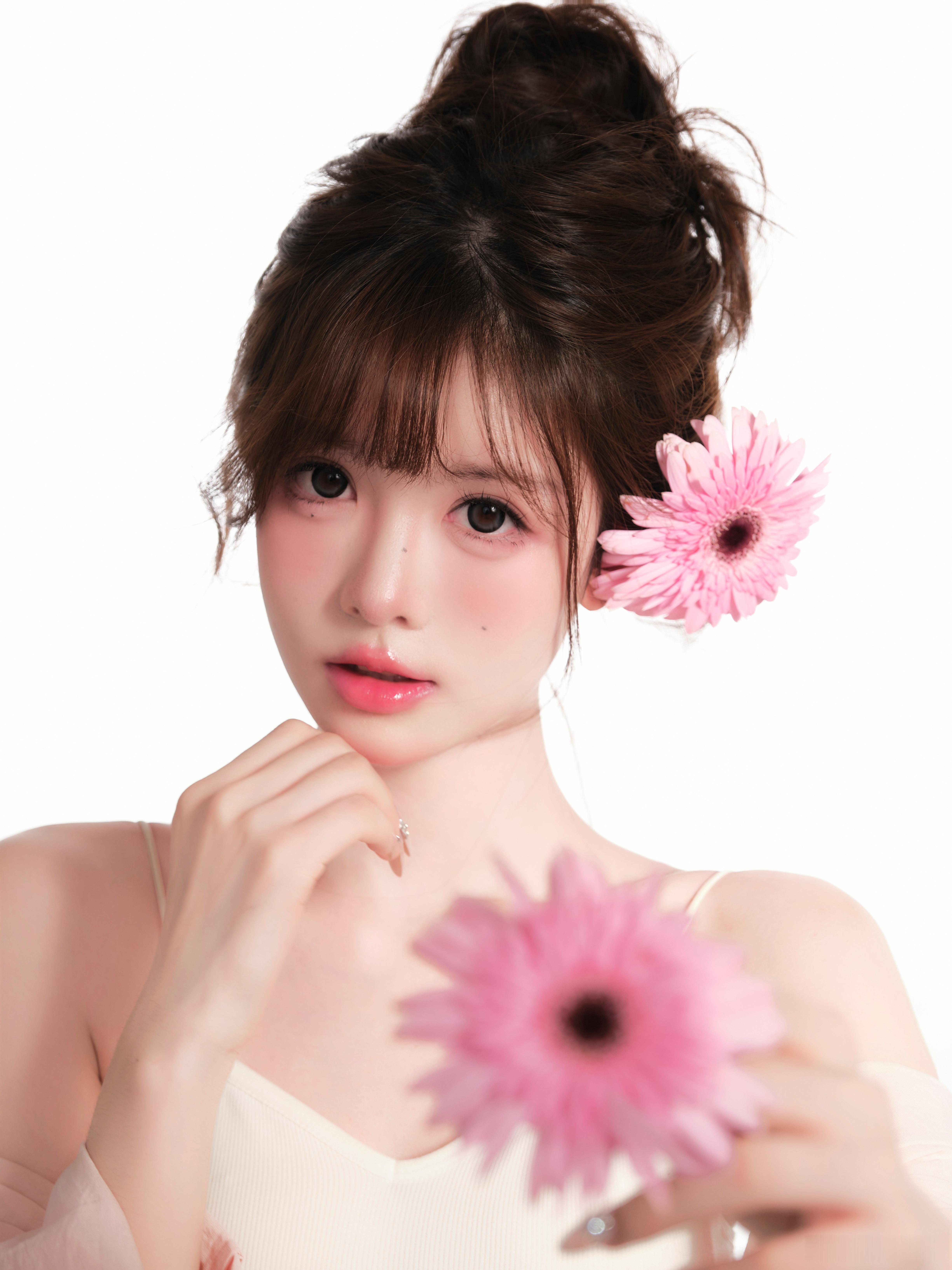 拍了粉粉嫩嫩的大头棚拍照耶 🐇🎀 ៹ ꐑꐑ