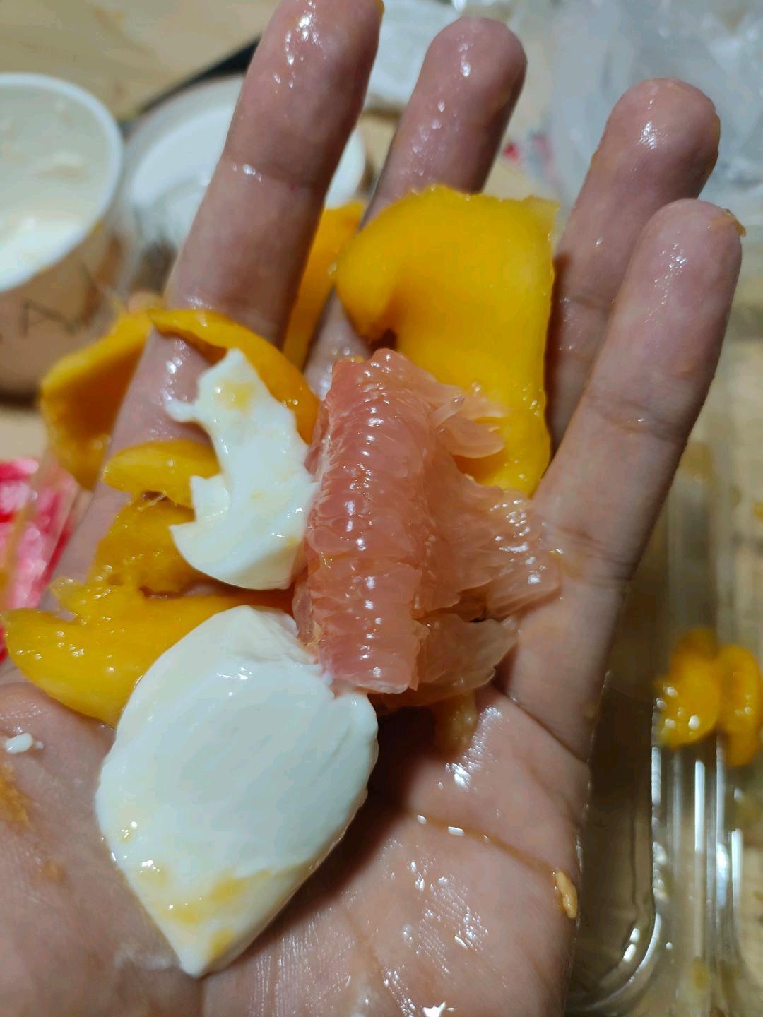 固体杨枝甘露自己买的做一点也不省钱，还不如直接买现成的