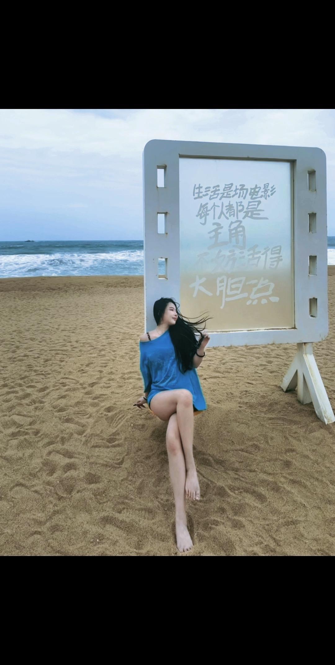再犟的人，也会被生活磨出温柔 再爱笑的人，也学会了沉默治愈