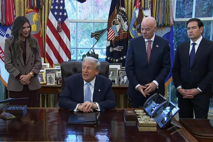 又点名台湾抢走晶片生意「可耻」　川普：好消息是产业即将回流美国


梅花新闻网 