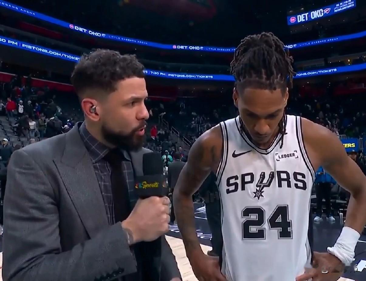 绝对威慑力！瓦塞尔谈文班亚马：

“对手一直在夹击文班亚马。”

“他吸引了防守