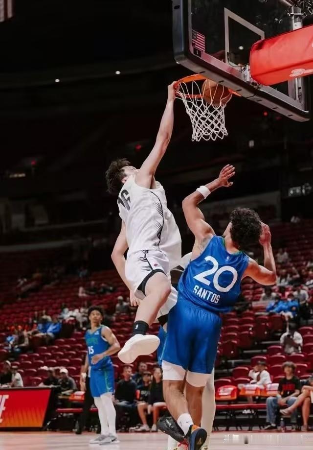 杨瀚森表现最好一场比赛，但缺点也很明显
NBA拉斯维加斯夏季联赛开拓者对阵森林狼