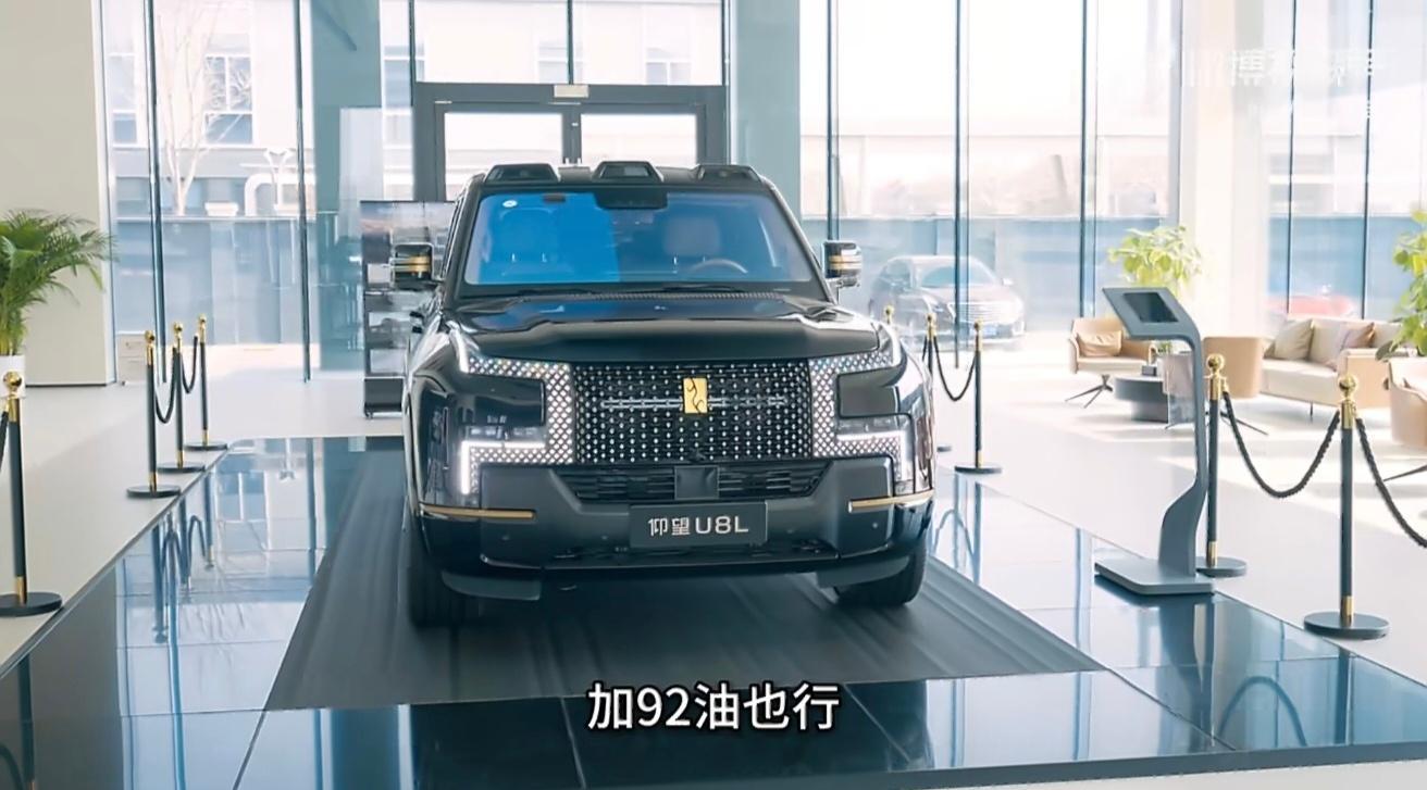 把山搬进厂里是疯了还是清醒今天比亚迪综合越野开发中心首次对外开放。之前我们带着俱