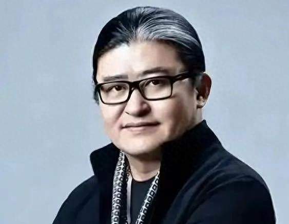 刘欢去世细节曝光：最后登台冻得发抖，“长沙女婿”身份藏了39年