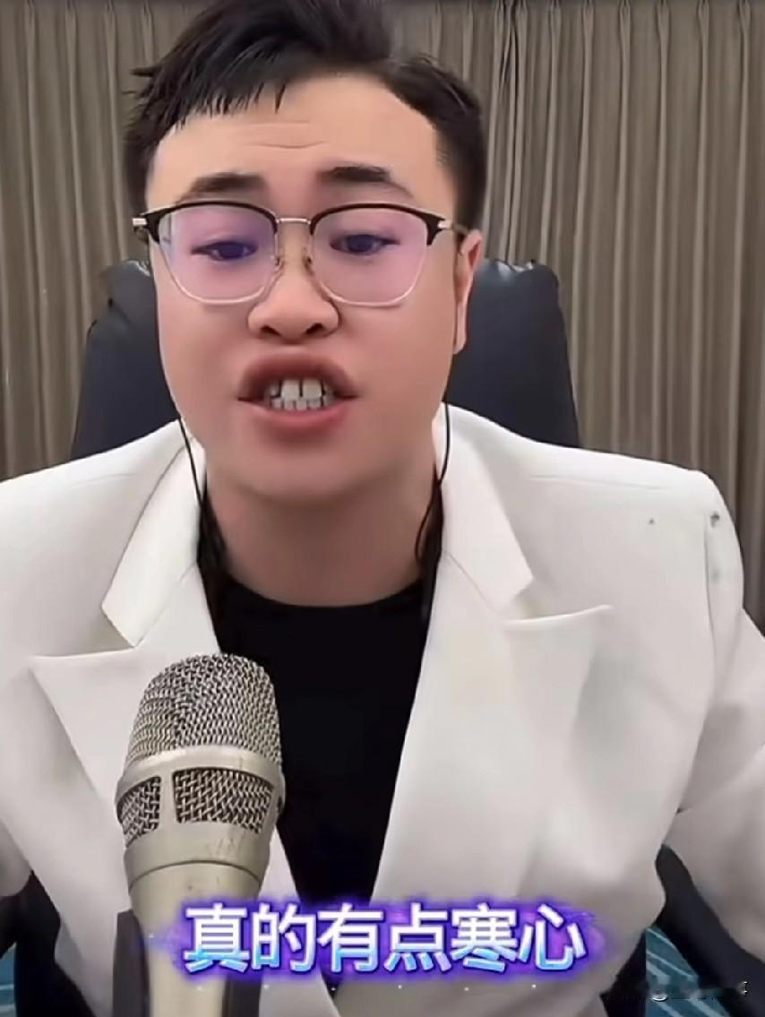 刘启银讲老二为啥没带他去青海。 
刘启银在直播中透露，师傅老二去青海时并未提前告