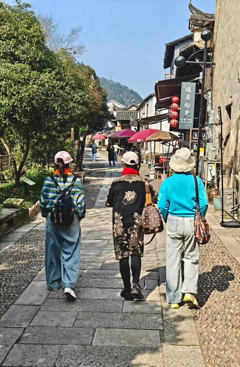 人过六十，远离烦恼：最好的养老，是留在自己家

人过六十，大半辈子都忙忙碌碌，为