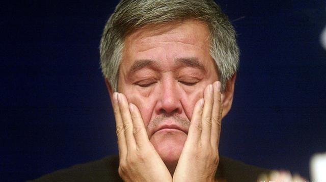 2004年，赵本山带着高秀敏、范伟到四川商演，演出费用是42万元，但范伟却只分到