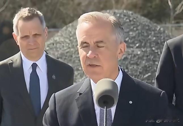 记者:“美国人说这其实不是一场谈判，我们只是在阐述需要加拿大做什么，而加拿大没有
