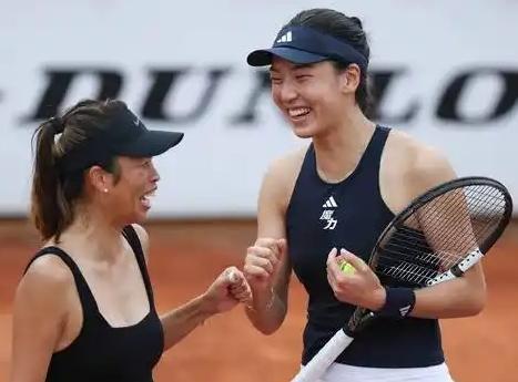 王欣瑜/谢淑薇组合2-0获胜，闯进巴特洪堡站八强！
          北京时间