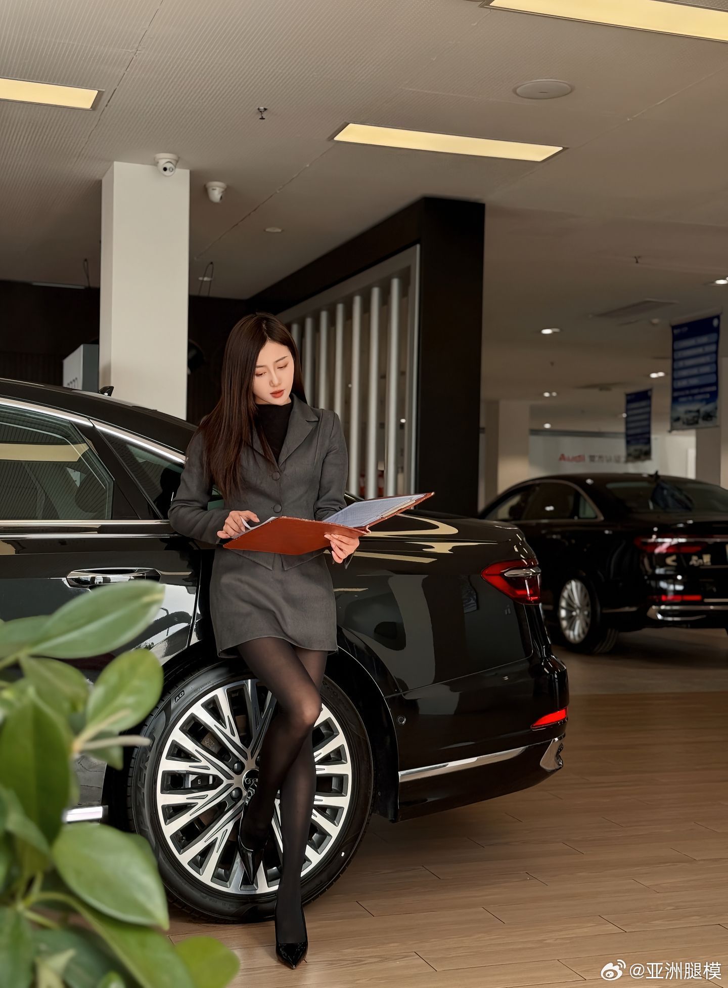 各种行业都在找第二副业。 