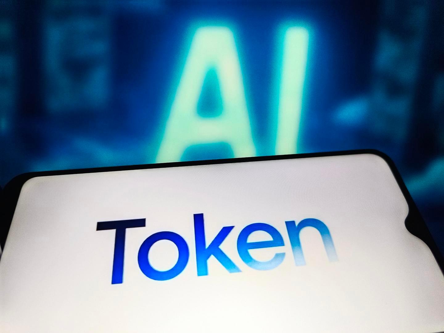 #词元概念股#【词元概念发酵 算力服务股大涨】财联社3月25日电，词元概念发酵，