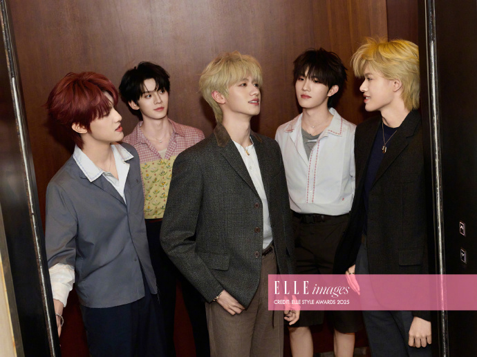 登陆少年ELLE出图不简单登陆少年帅得不简单 TOP登陆少年组合ELLE盛典出图