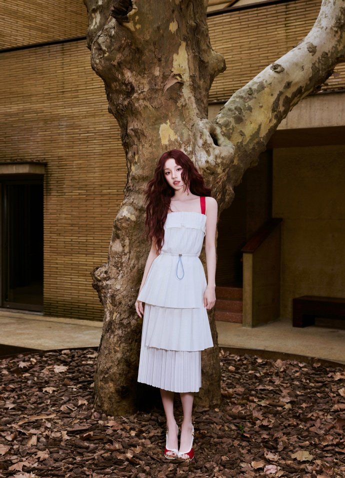 宋雨琦百褶白裙宋雨琦恢复活动 宋雨琦恢复活动 