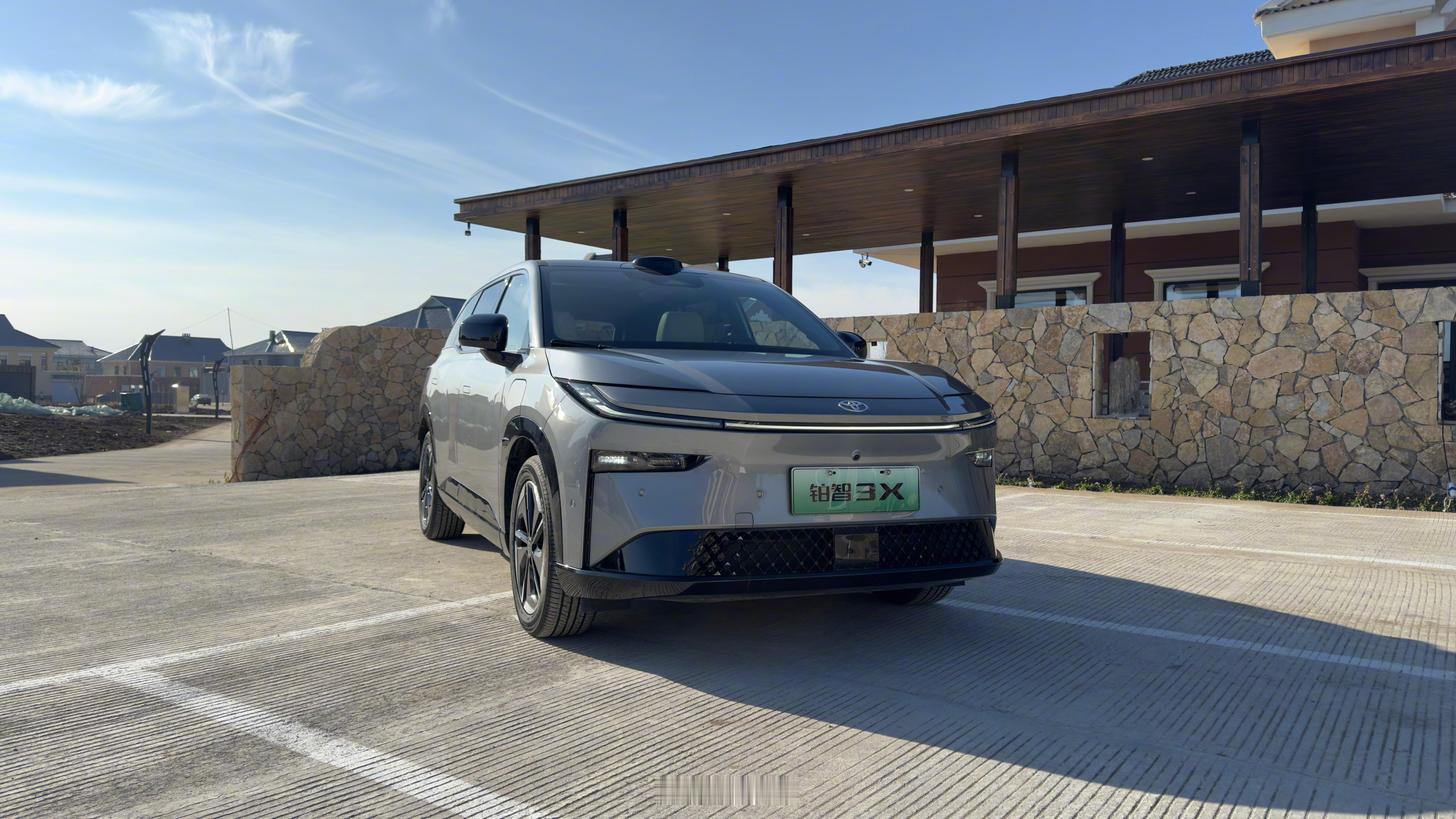 合资新能源市场这么卷，真正能跑出来的车型，其实不多。2025成绩单～全年累计销量