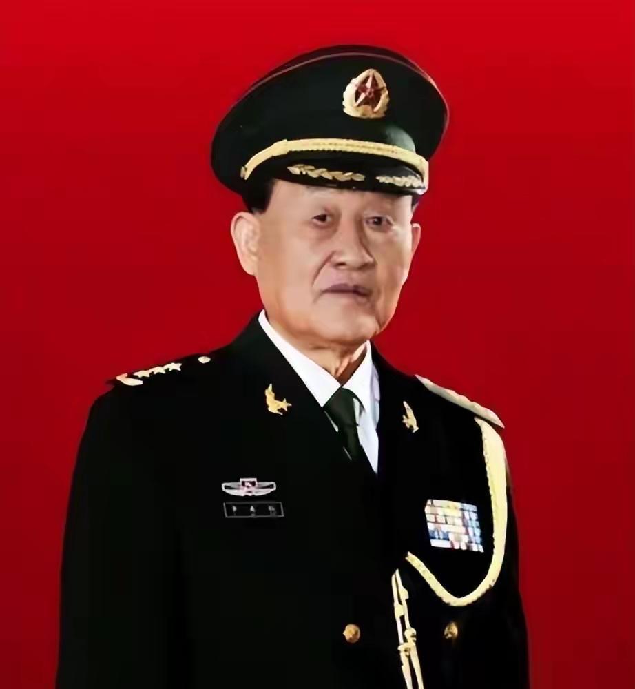 他曾任北京军区司令，62岁授上将，毛主席：继往开来，中流砥柱！这个将军是谁？