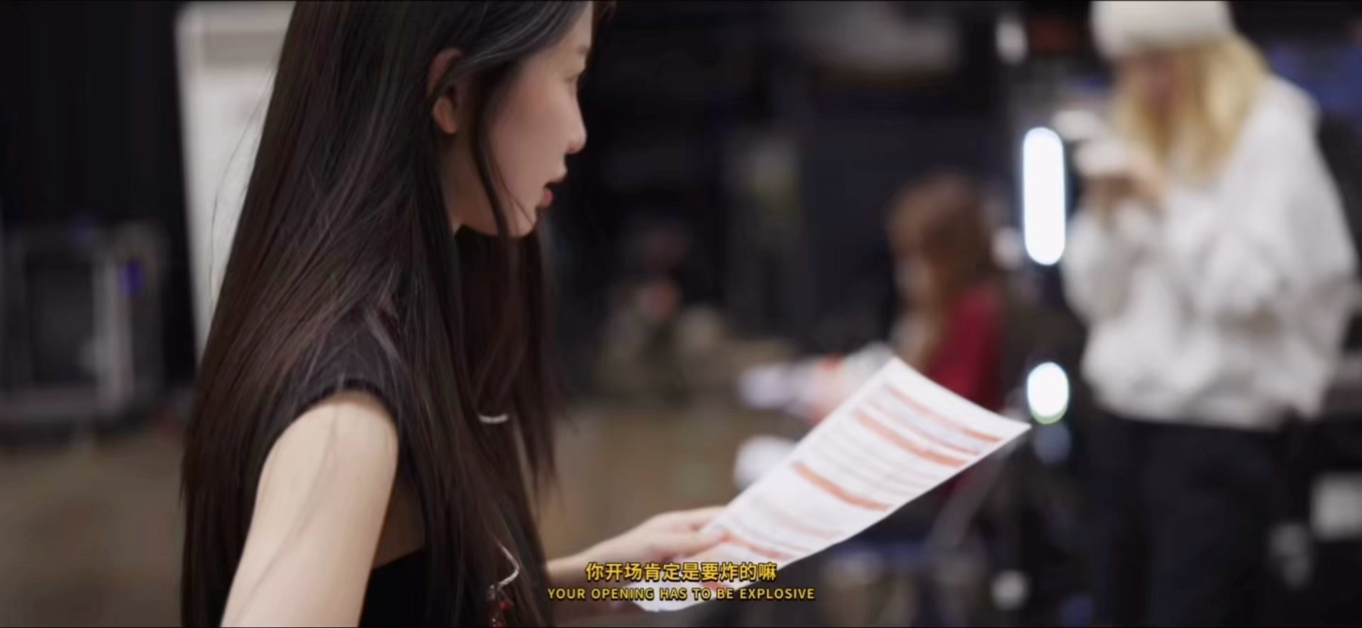 虞书欣穿得好甜舒心这里的淡妆侧脸好有早期鱼头星星感觉