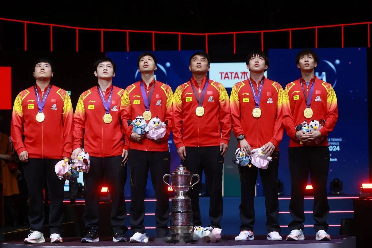 因为今天有事，昨晚的男乒决赛不敢熬夜。女乒打到三比二才拿下，我以为男乒很大可能也