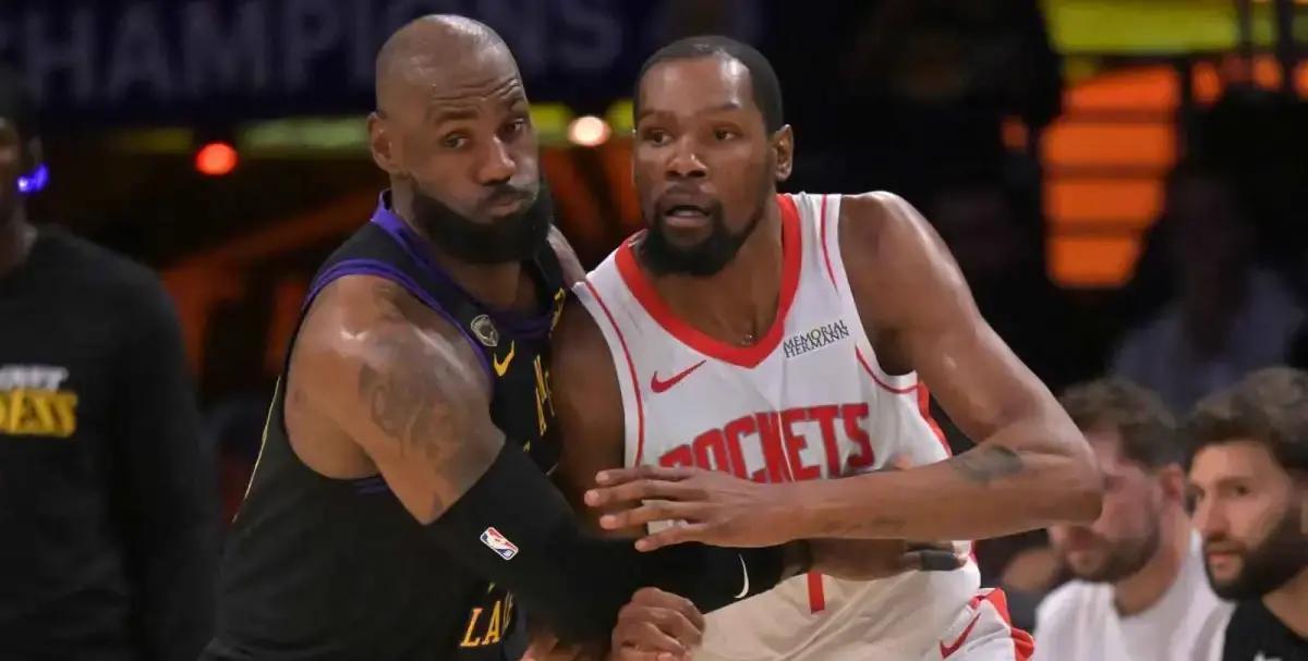 原以为湖人已经很惨了，没想到他们碰到的火箭更惨
据NBA名记Brett Sieg