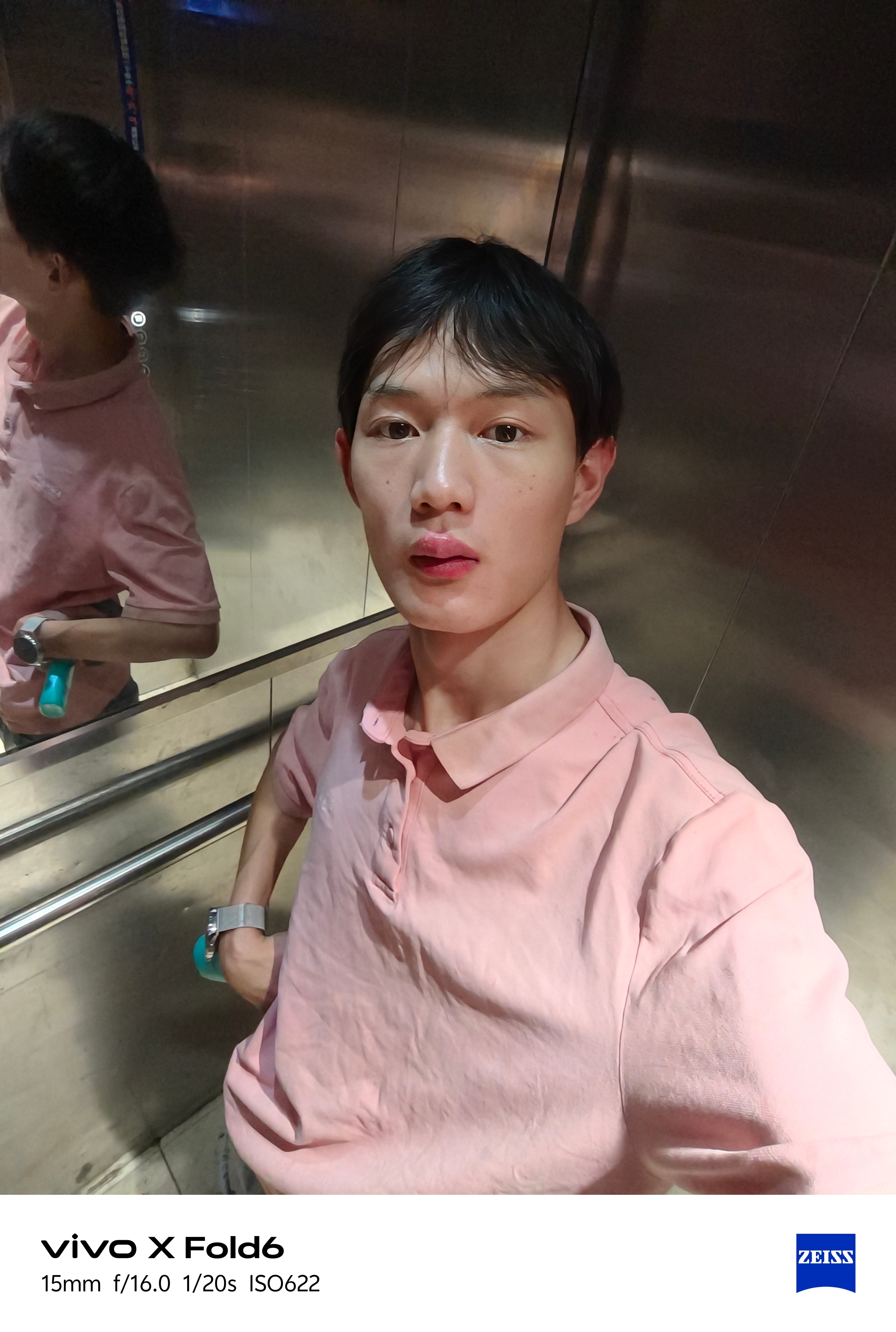 我又来晒自拍了来自vivoXFold6，没想到前置也这么好vivovivoxfo
