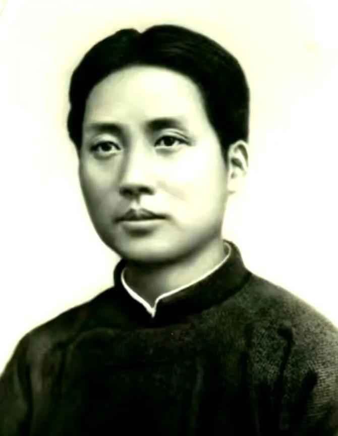 1953年，毛主席恩人来京观礼，主席却冷冷说："你不是我恩人！"正要抓人时，那人