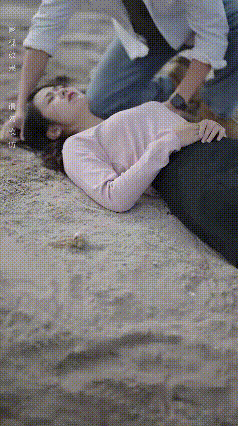 短剧《我和校花的荒岛生涯》
喜欢校花的男人们，赶紧来围观咯！我和校花恋爱 我和校