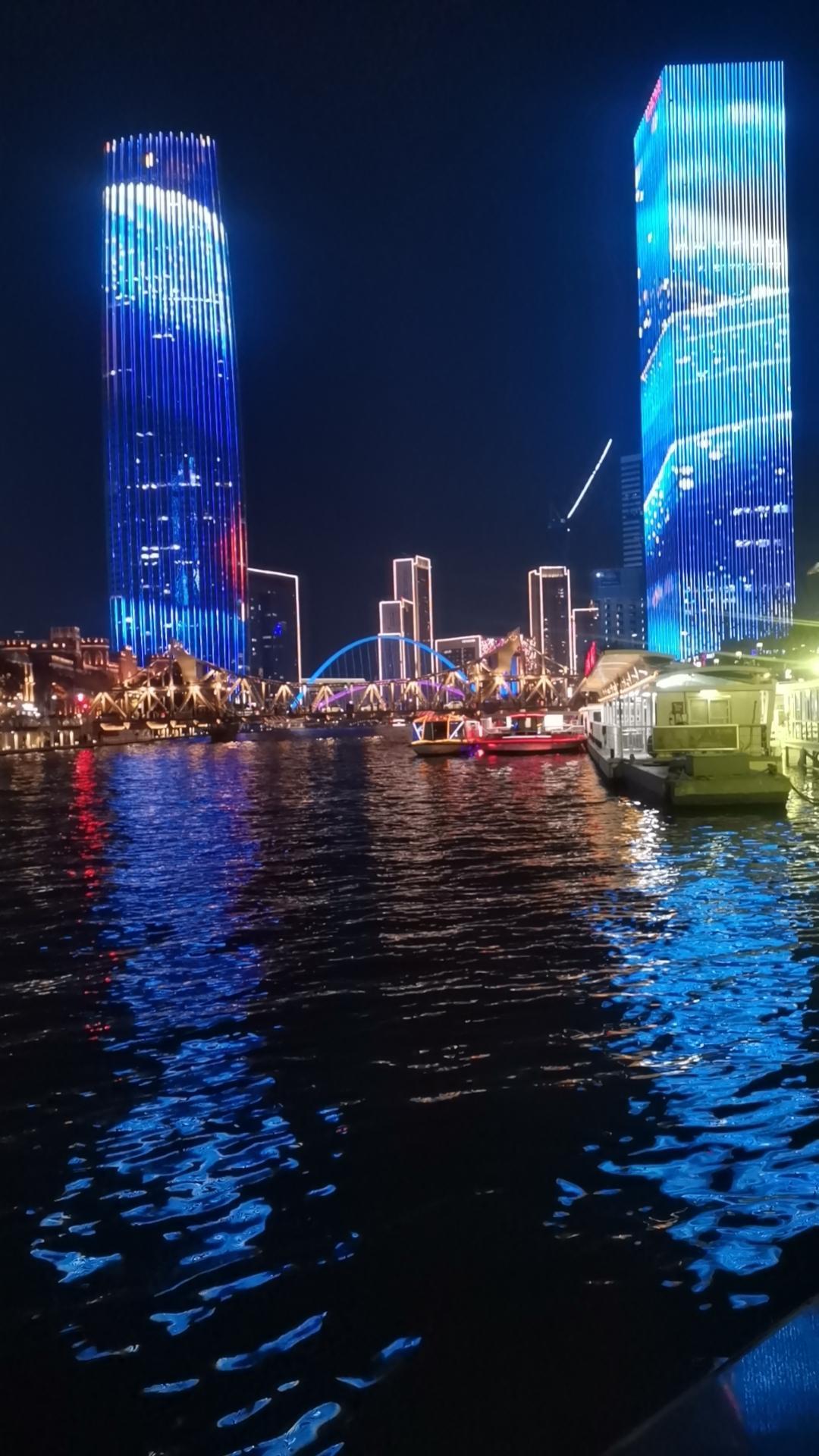 天津海河两岸夜景